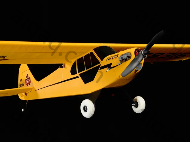 Piper J-3  LW飞机系列 – 翼展1068mm-STL下载网_3D打印模型网_3D打印机_3D模型库
